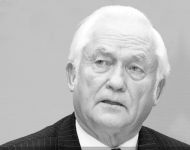 In memoriam. Tarptautinio kongreso „Komunizmo nusikaltimų įvertinimas“ tribunolo pirmininkas, advokatas  Vytautas Zabiela (1930-2019)